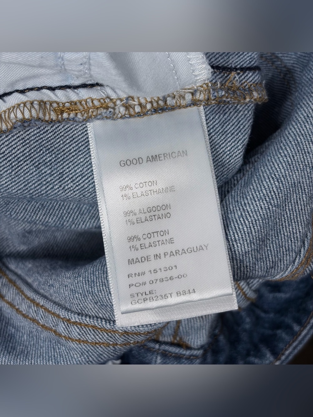 Good American Good Classic Slim Cropped Jeans - Picture 7 of 8